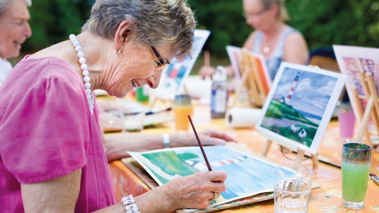 Activities for the elderly: simple ideas for happier, more active days