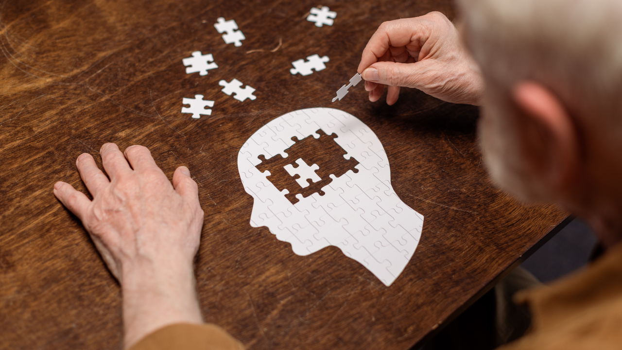 How to recognise and face the stages of dementia with respect and tenderness